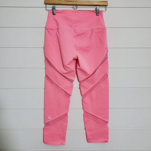 ALO YOGA  Macaroon Pink Mesmerize Mesh Stripe High Rise Capri Legging Si… - Picture 3 of 8